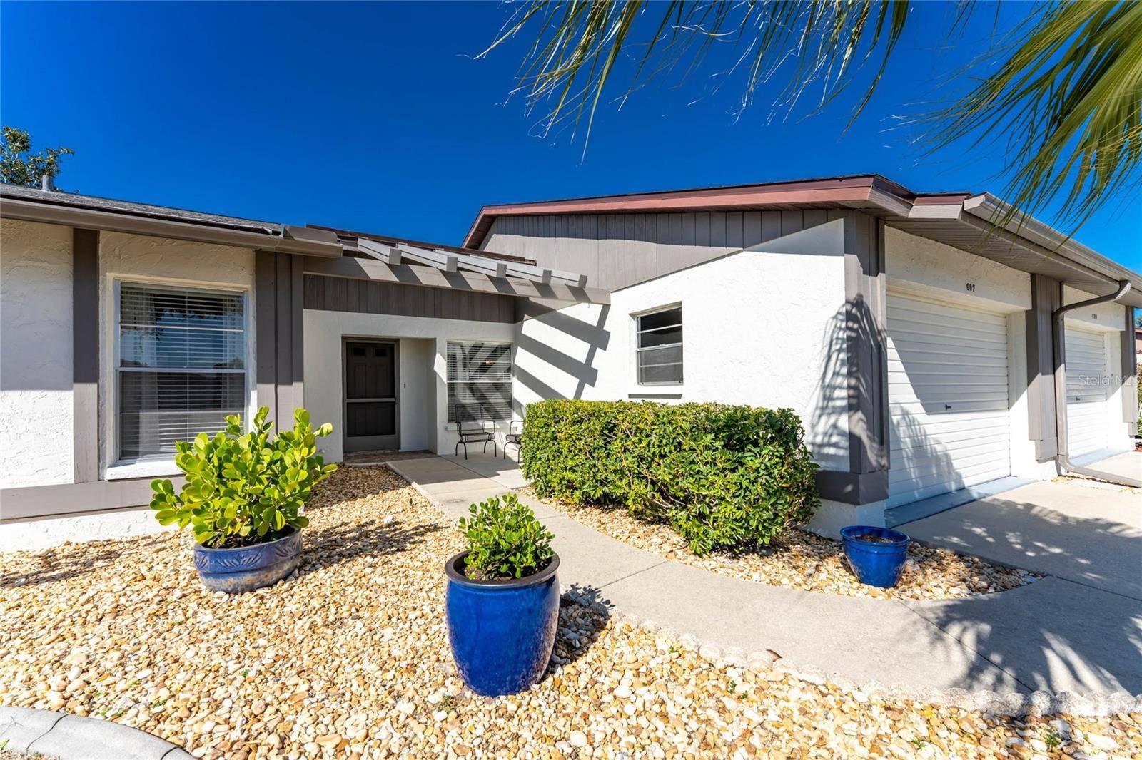 Englewood, FL 34223,607 DEERWOOD AVE #607