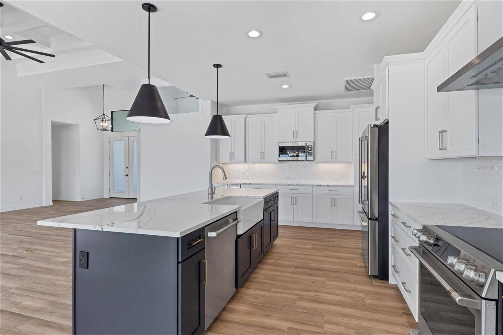 Port Charlotte, FL 33981,9364 MIAMI