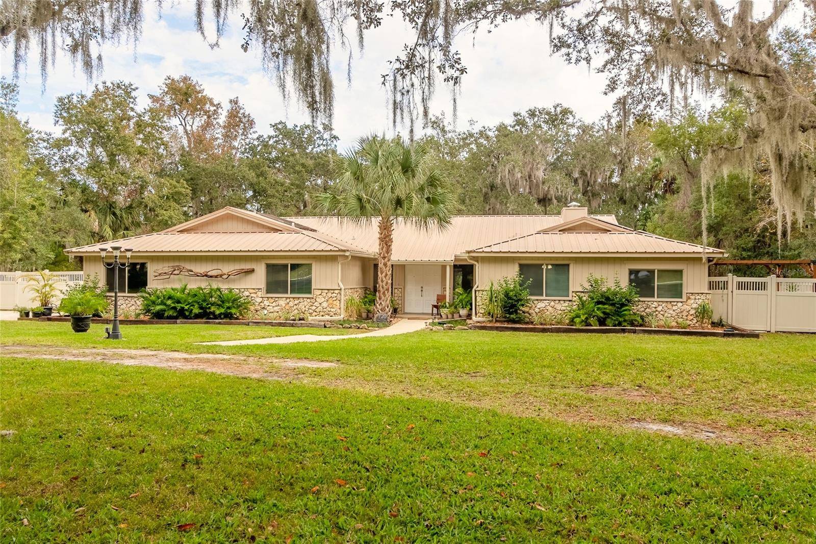 Ormond Beach, FL 32174,120 OAK LN