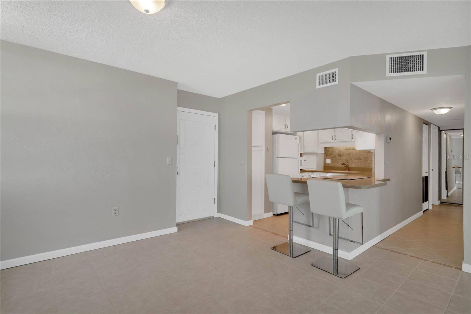 Ormond Beach, FL 32176,1415 OCEAN SHORE BLVD #1112