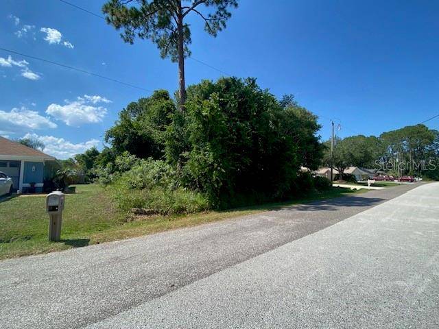 Palm Coast, FL 32137,17 BARKWOOD LN