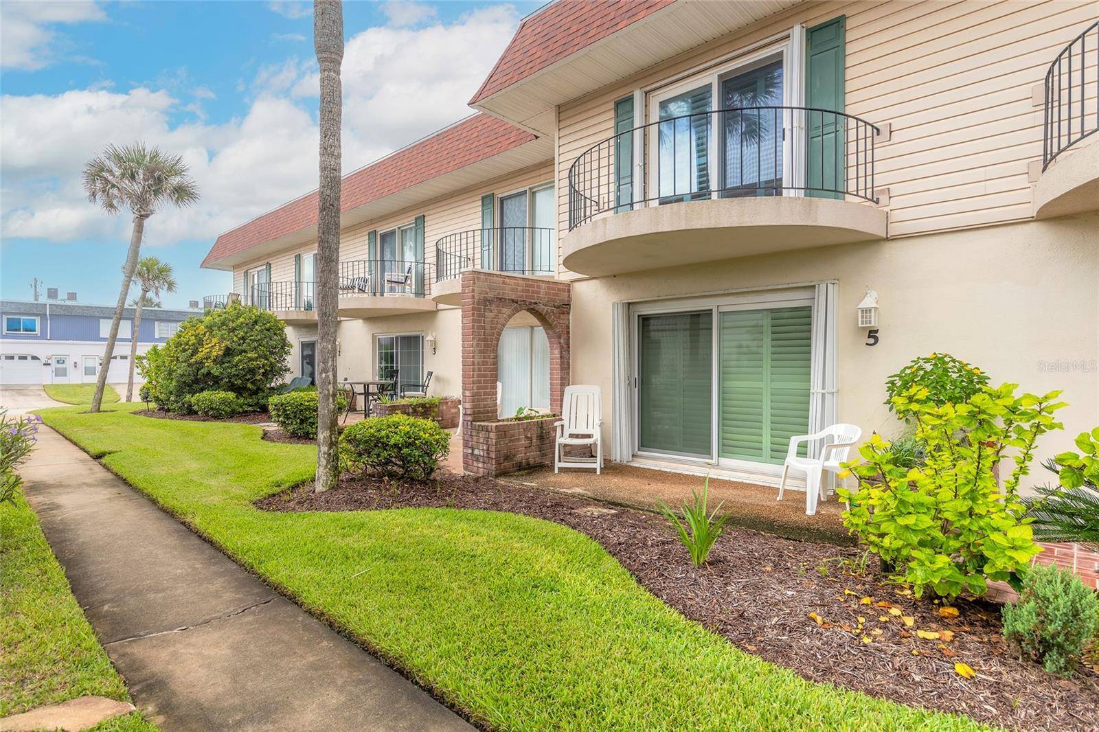 Ormond Beach, FL 32176,2810 OCEAN SHORE BLVD #5