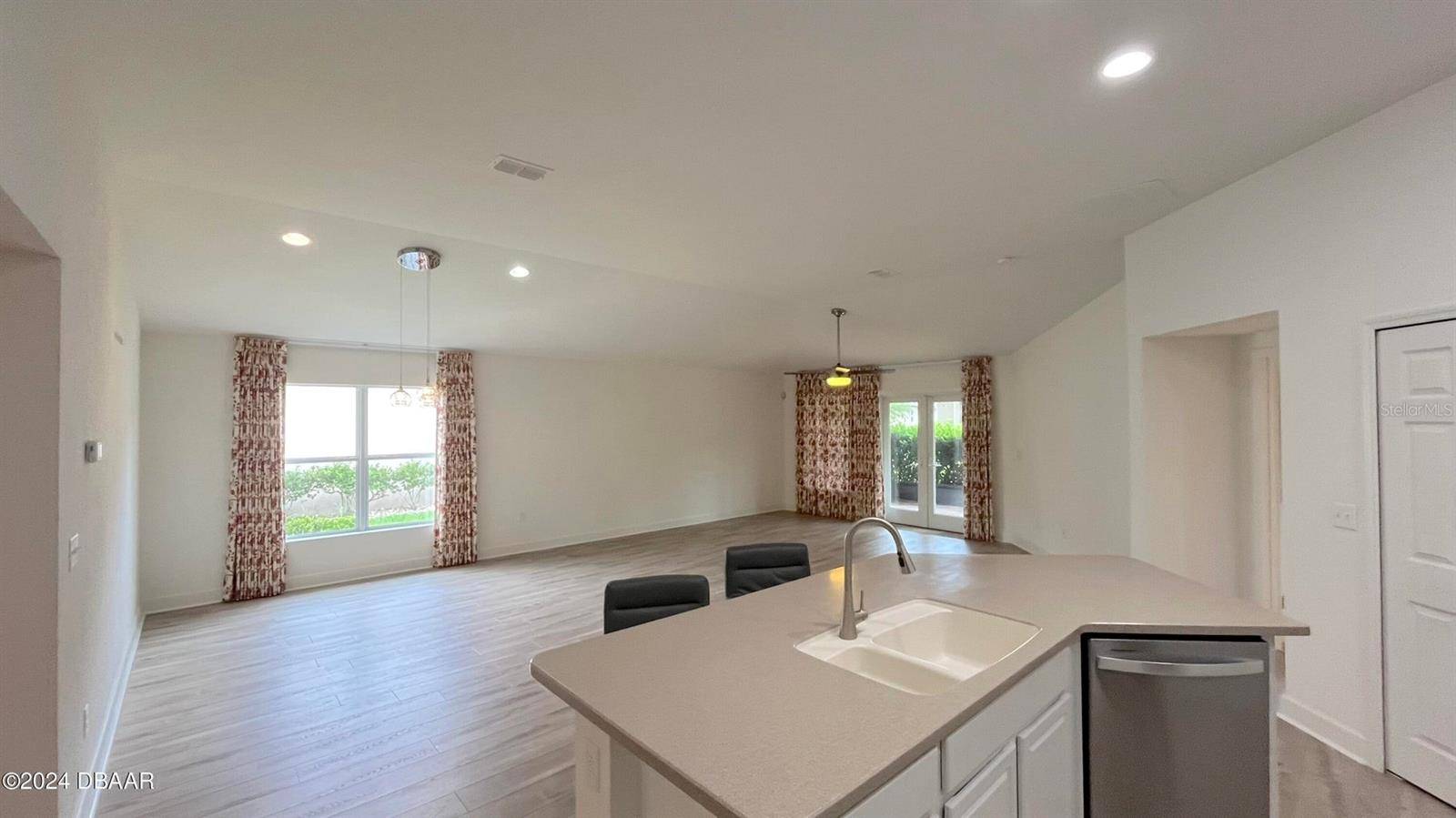 Daytona Beach, FL 32124,105 GRANDE BERWICK CT