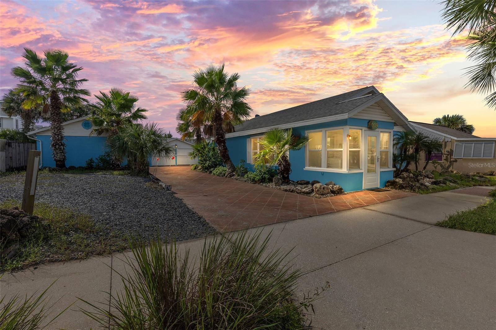 Flagler Beach, FL 32136,209 S 5TH ST