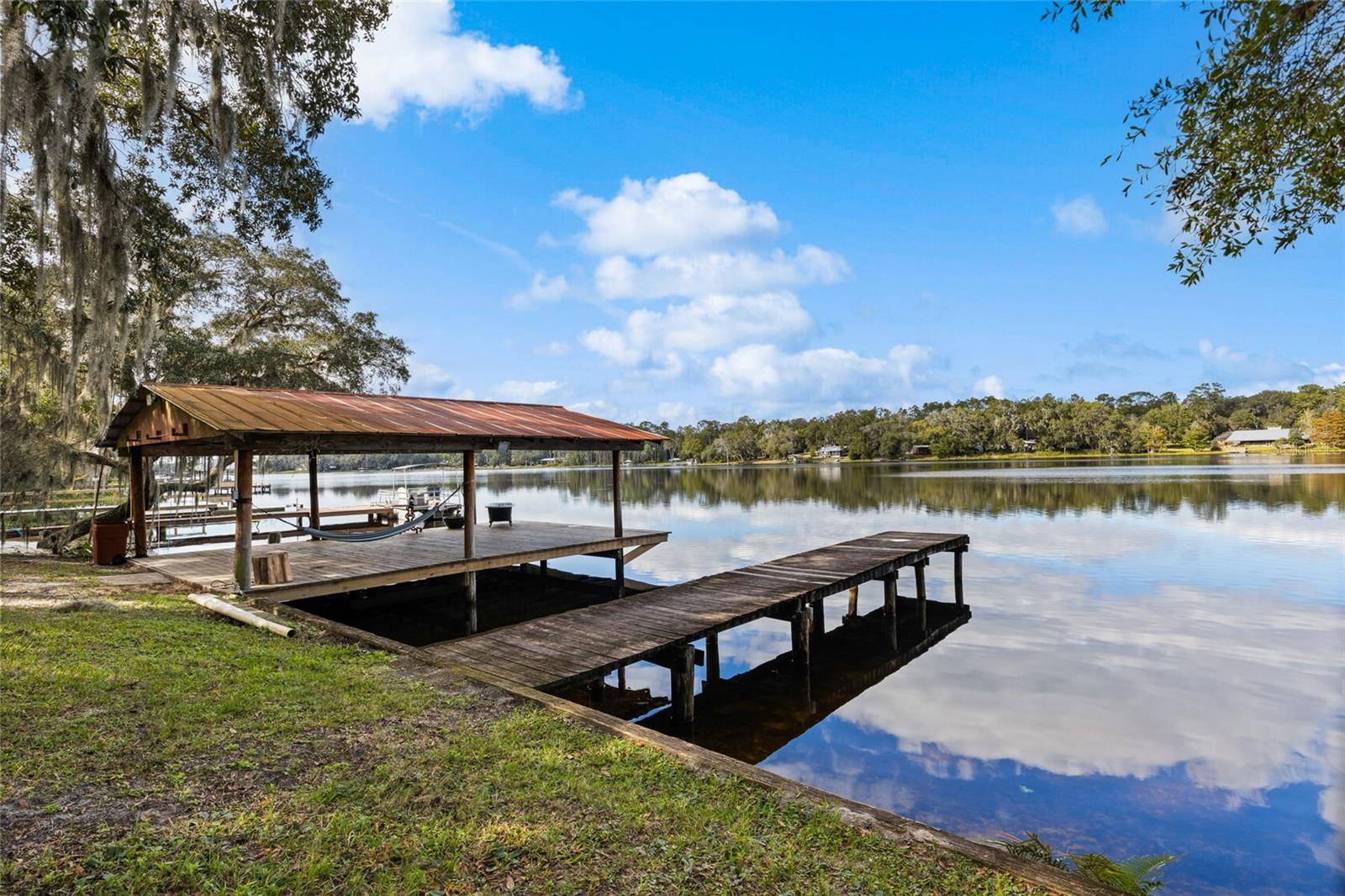 Hawthorne, FL 32640,115 JIM SMITH DR