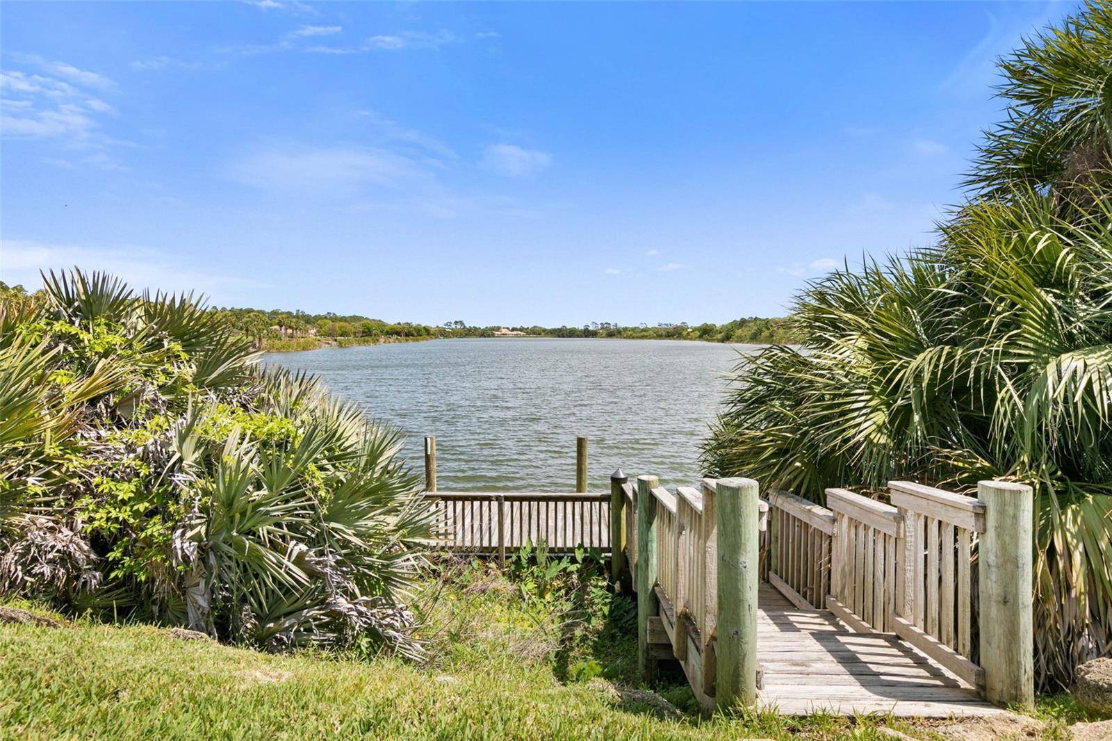 Palm Coast, FL 32137,28 EMERALD LAKE DR