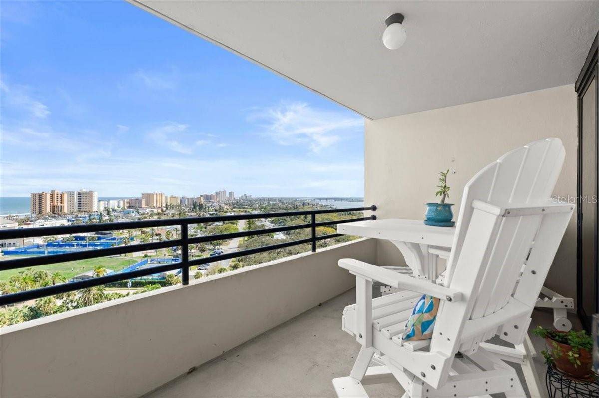 Daytona Beach, FL 32118,1 OCEANS WEST BLVD #11B5
