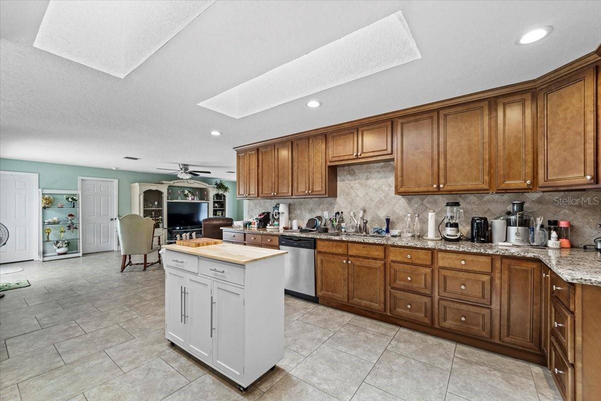 Palm Coast, FL 32164,27 WESTCEDAR LN