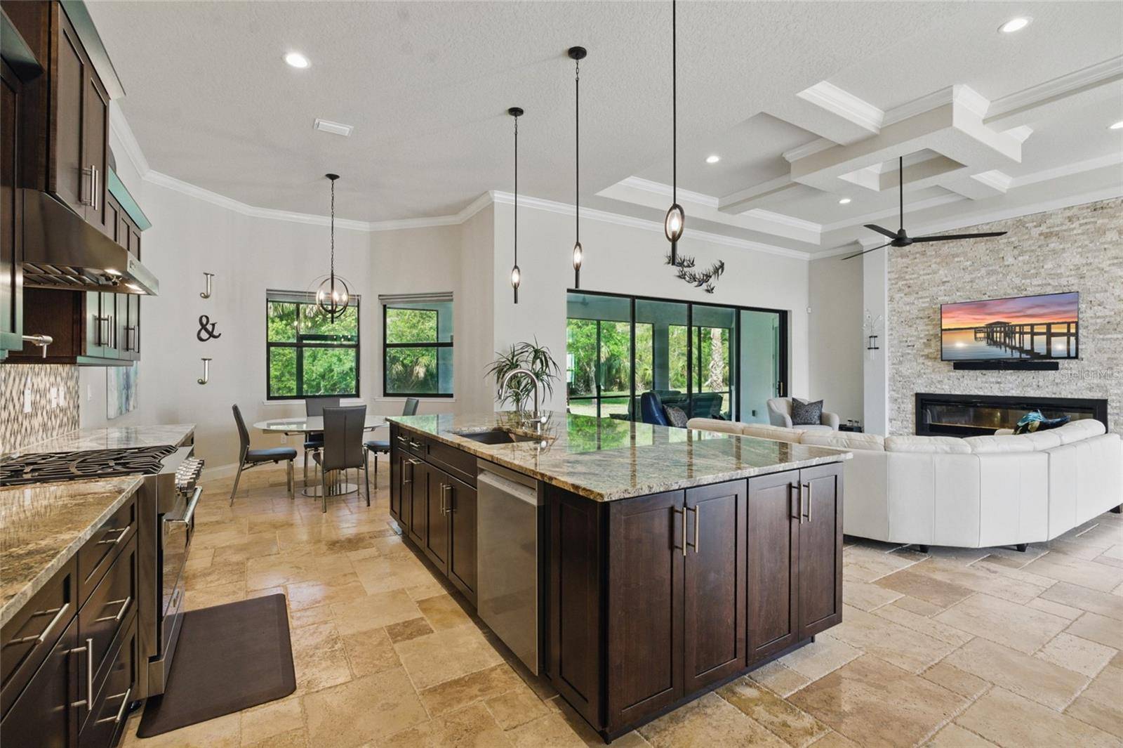 Palm Coast, FL 32137,8 BLUE OAK LN