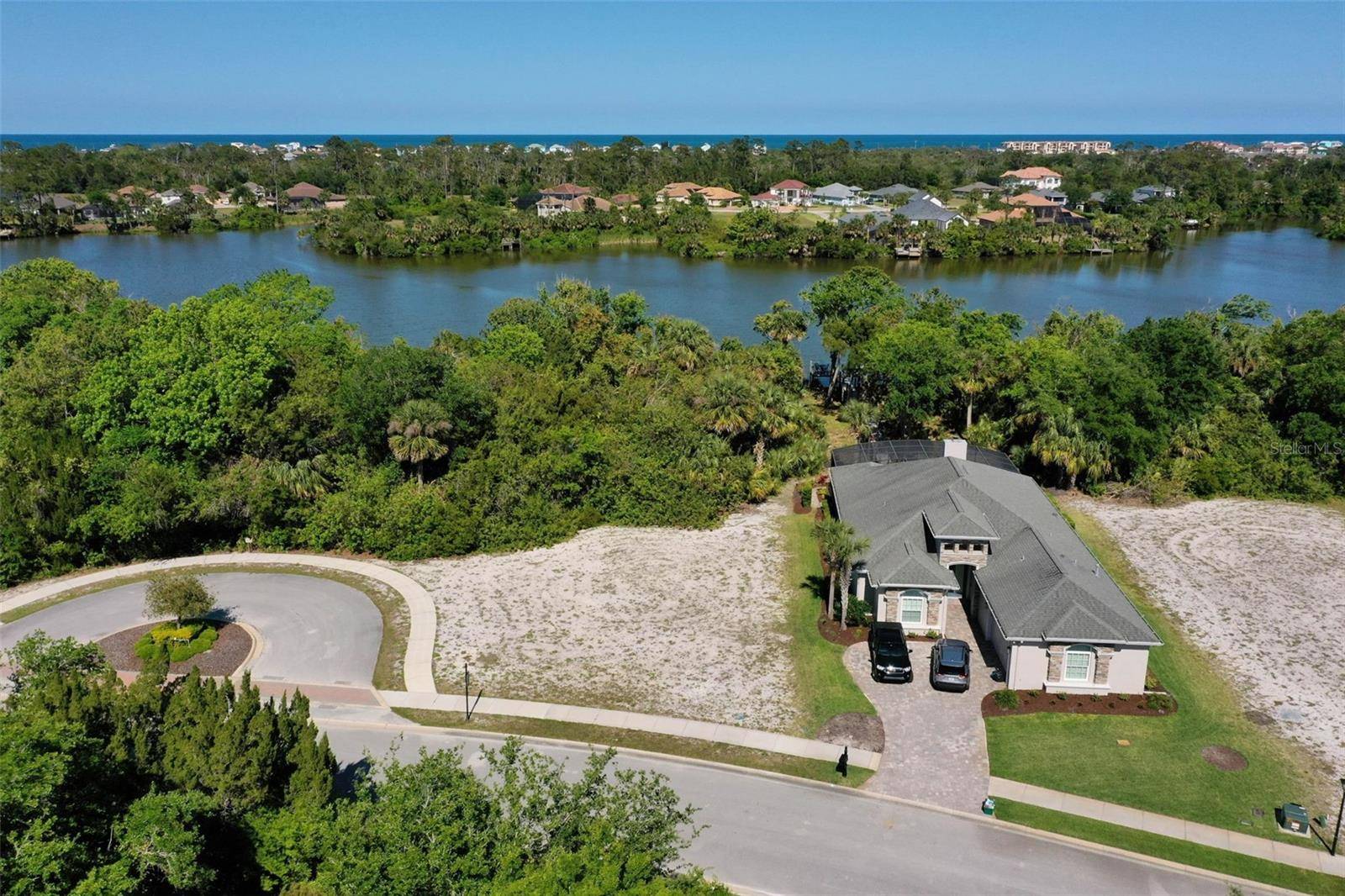Palm Coast, FL 32137,52 N LAKEWALK DR