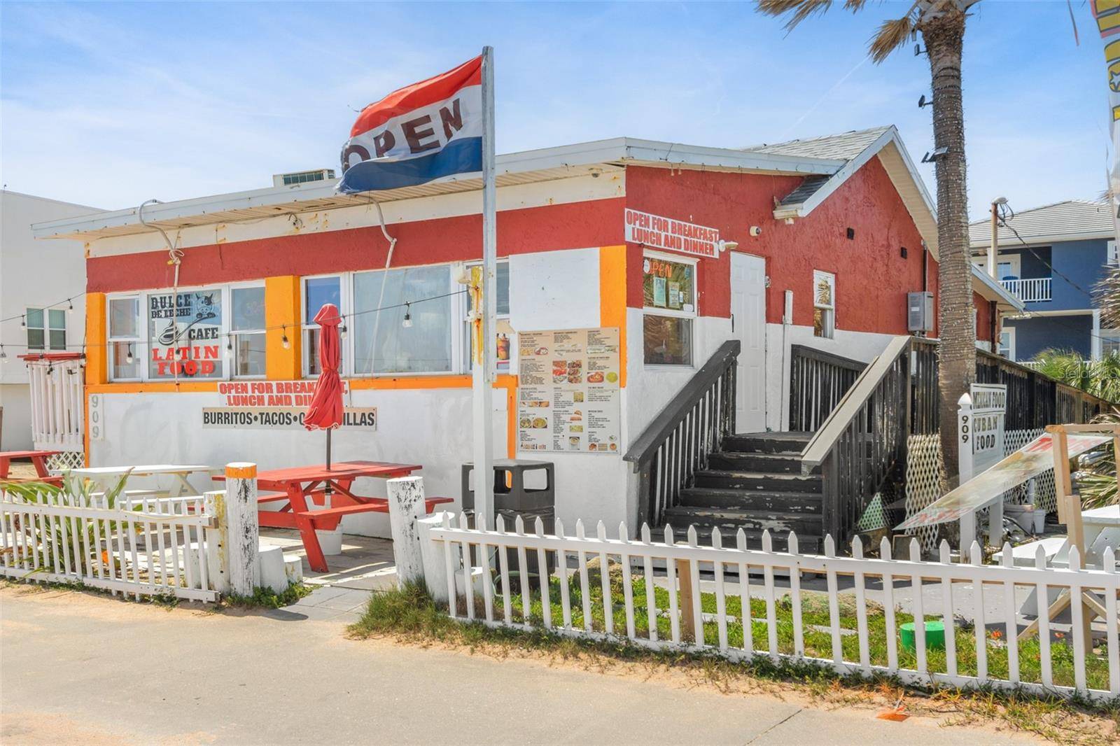 Flagler Beach, FL 32136,909 N OCEAN SHORE BLVD