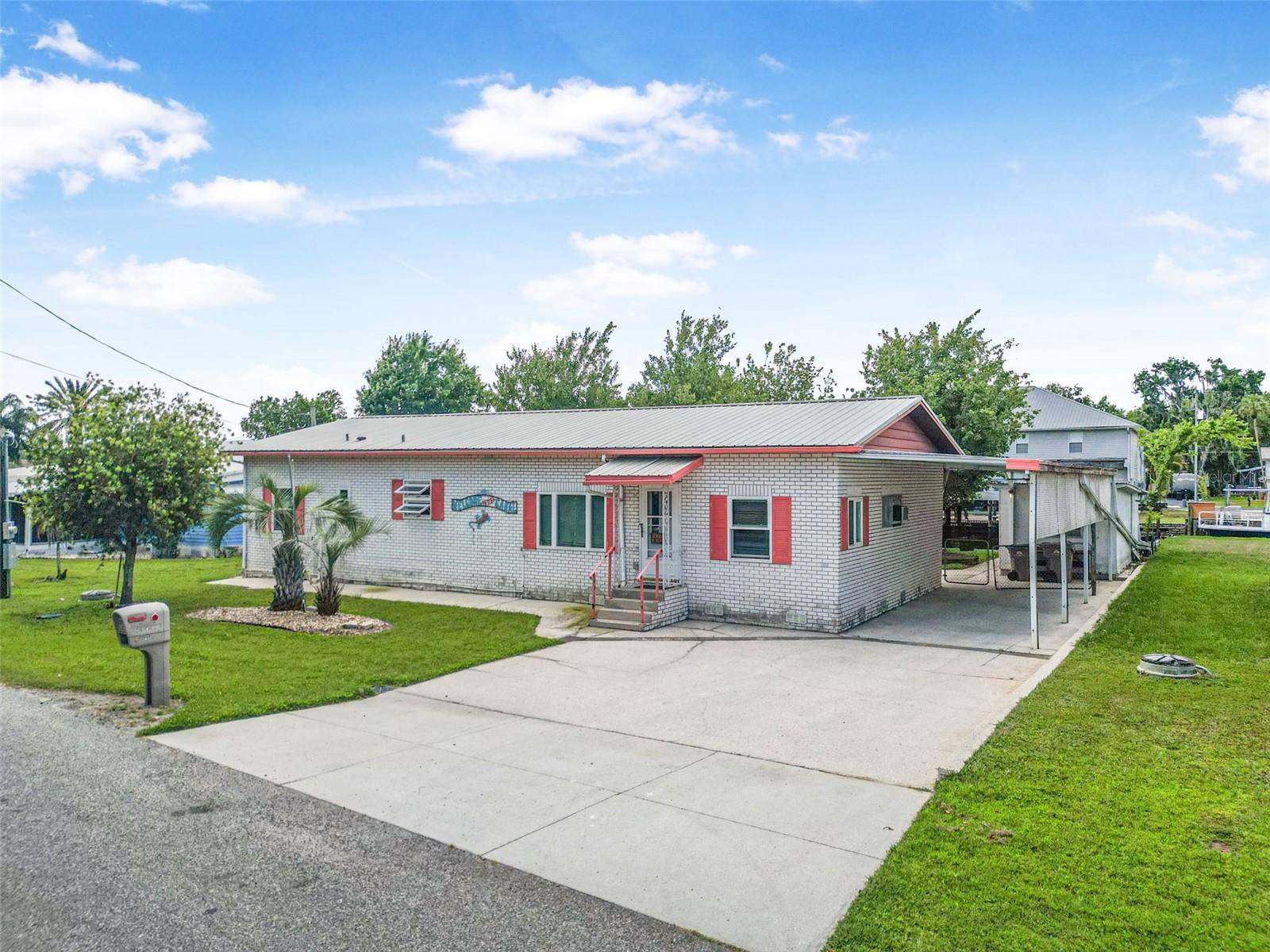 Astor, FL 32102,24538 WILDHOG RD