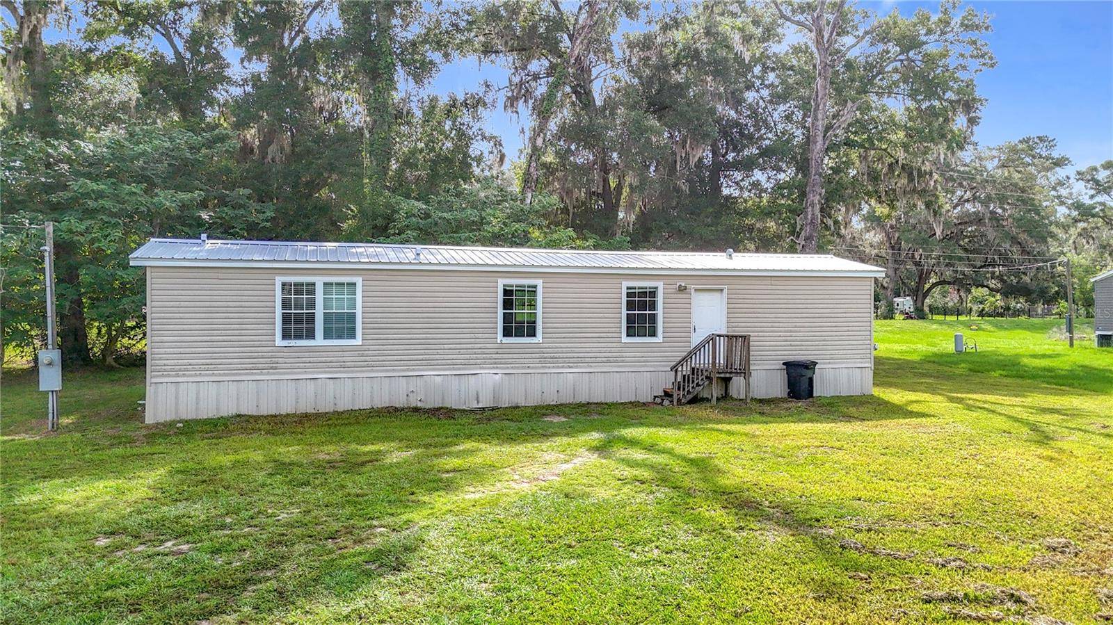 Reddick, FL 32686,15965 NW 44TH AVENUE RD
