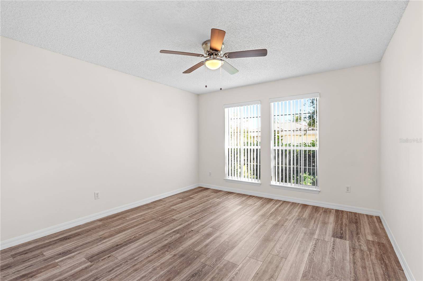 Palm Coast, FL 32137,16 FLEMINGTON LN