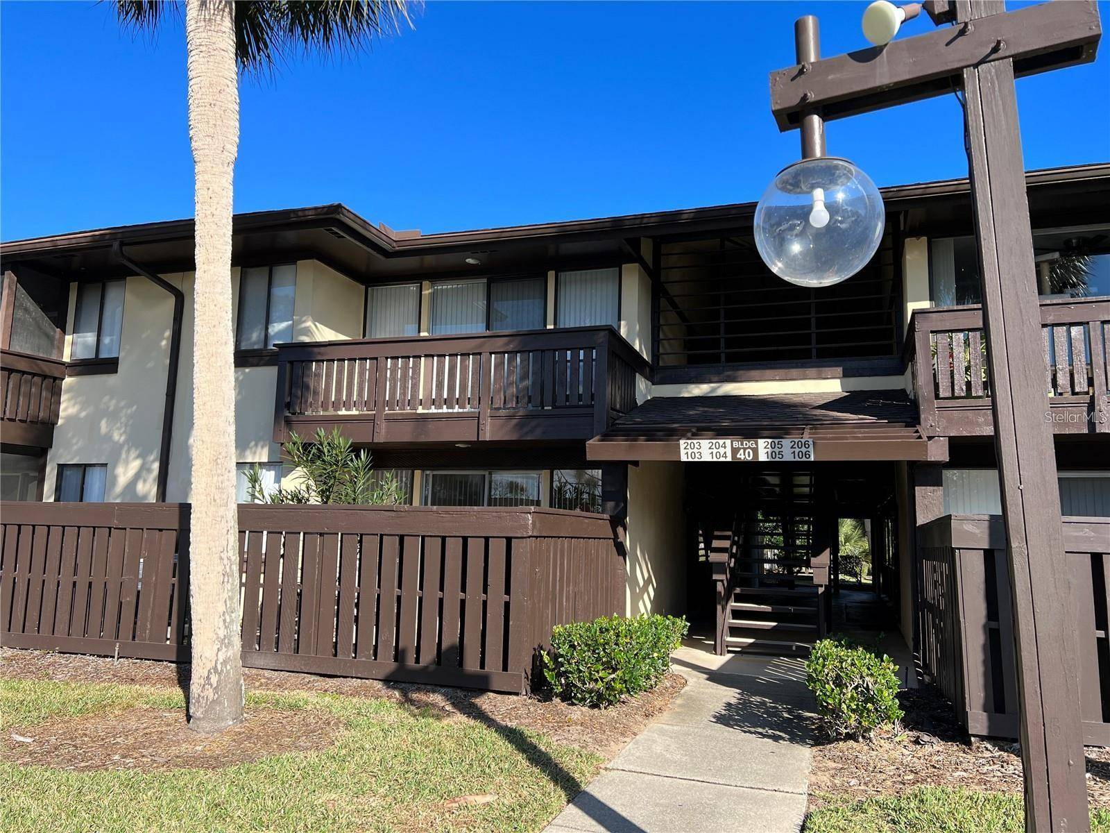 Palm Coast, FL 32137,40 CLUB HOUSE DR #106