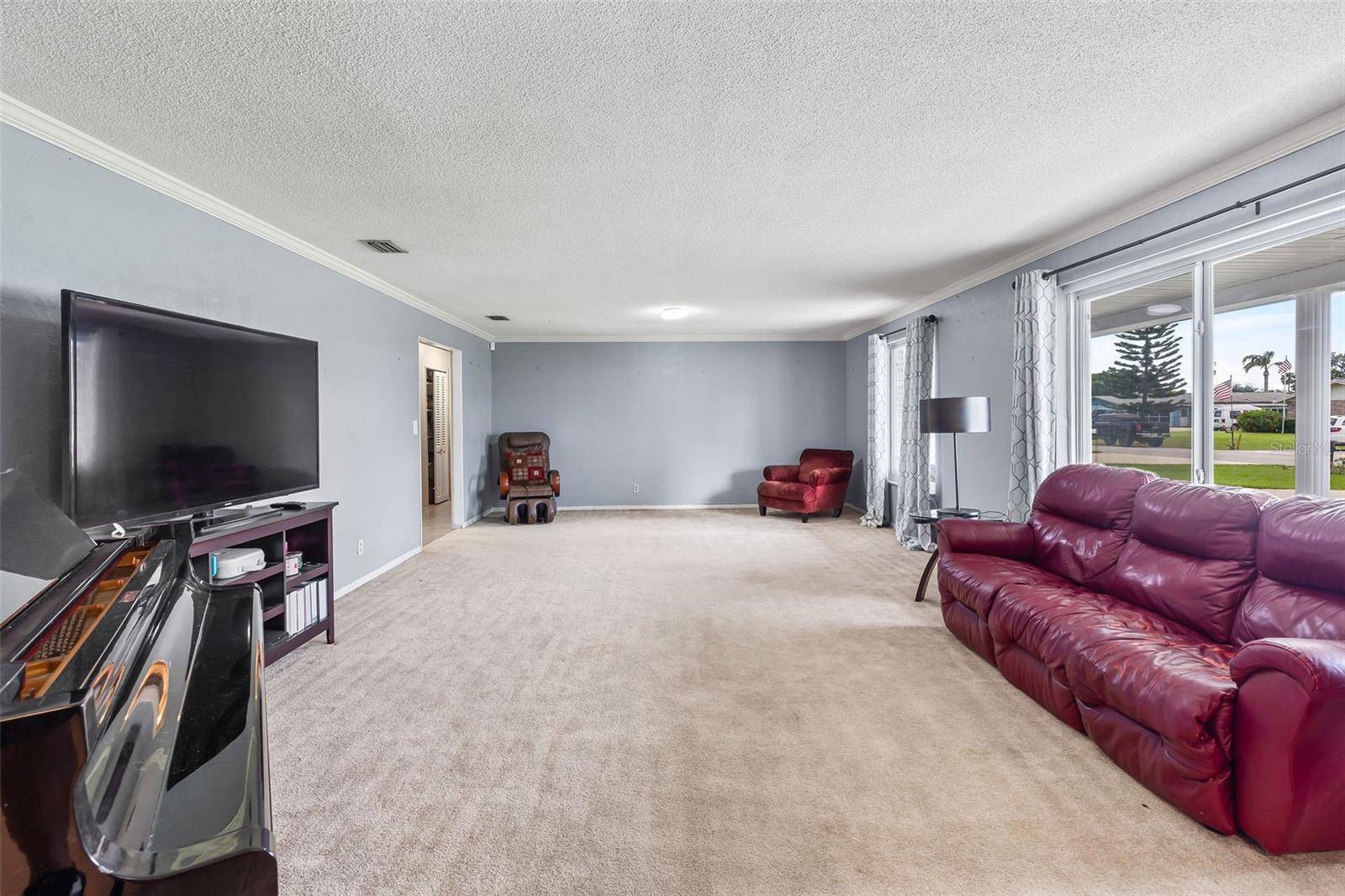South Daytona, FL 32119,950 PINEAPPLE RD