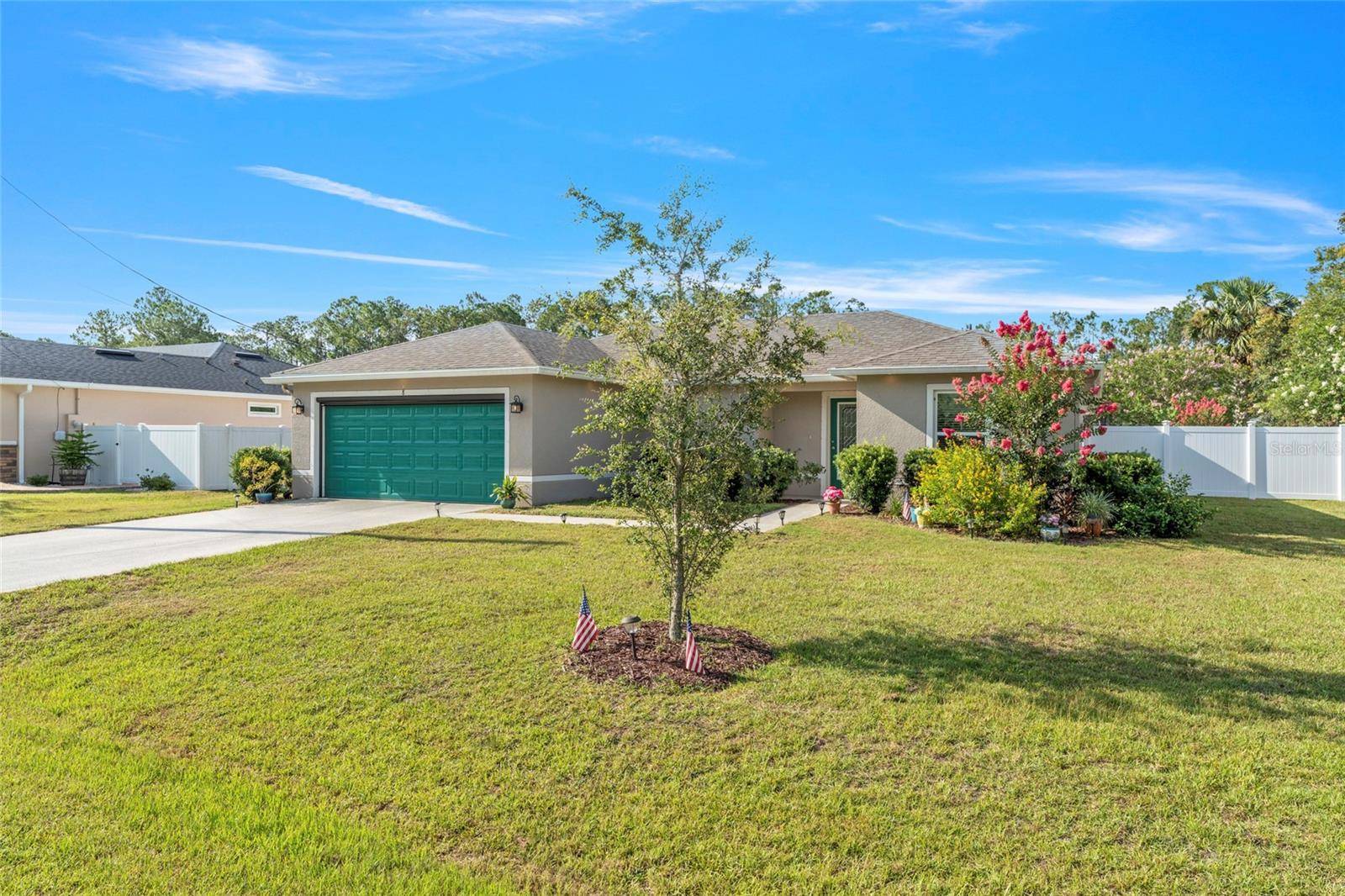 Palm Coast, FL 32164,8 SMOKE TREE PL