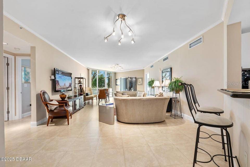 Daytona Beach, FL 32117,231 RIVERSIDE DR #103-1
