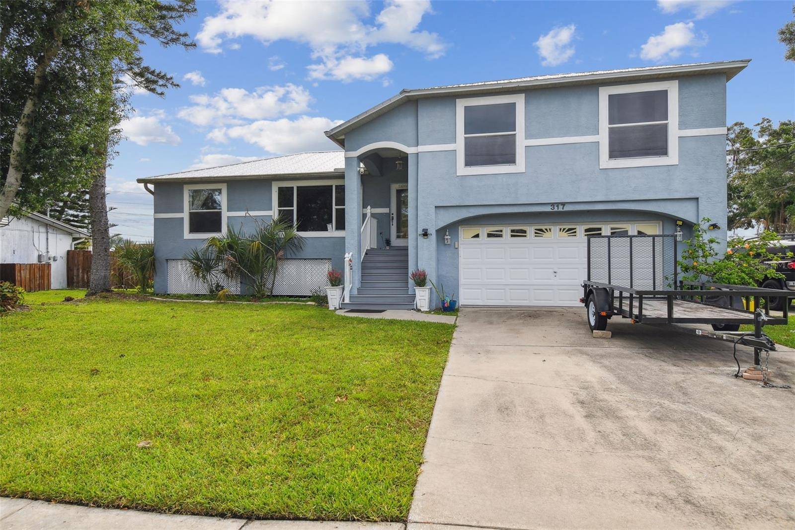 Oldsmar, FL 34677,317 SHORE DR E