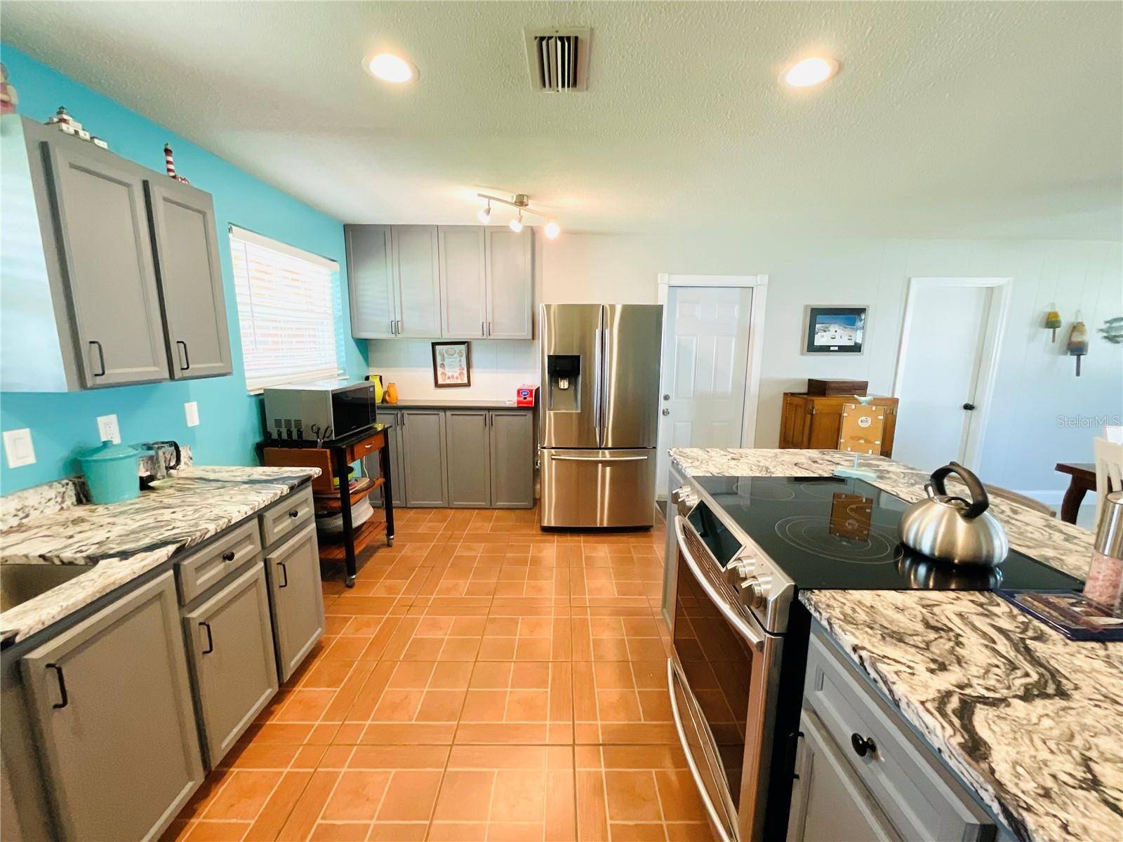 Daytona Beach, FL 32118,2601 S PENINSULA DR