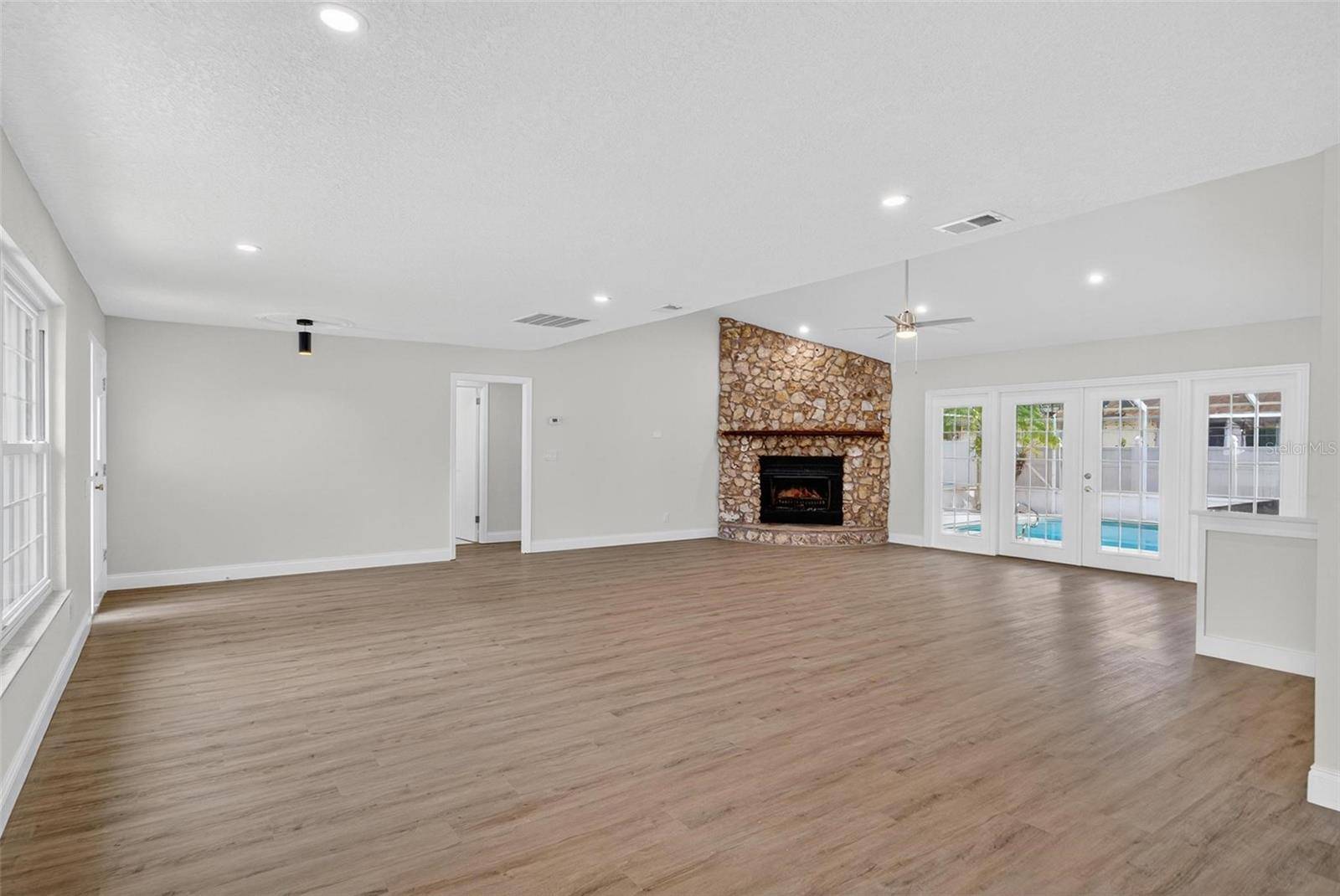 Ormond Beach, FL 32174,8 SHARON TER