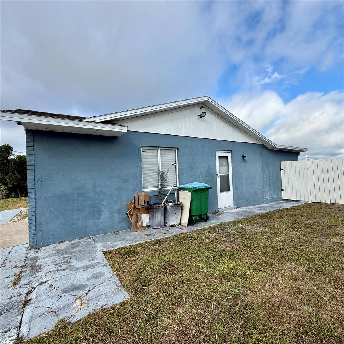 Deltona, FL 32725,1594 MONICA ST