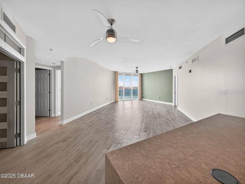 Daytona Beach, FL 32117,231 RIVERSIDE DR #903-1