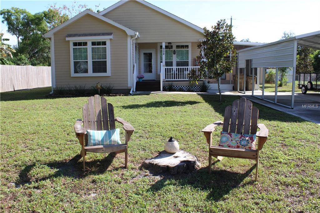Mount Dora, FL 32757,904 MARION DR