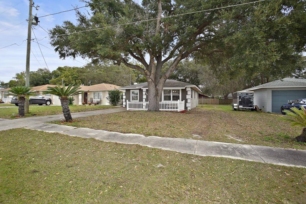 Tavares, FL 32778,806 N JOANNA AVE