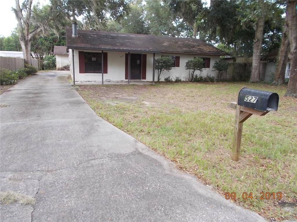 Eustis, FL 32726,527 HILL ST