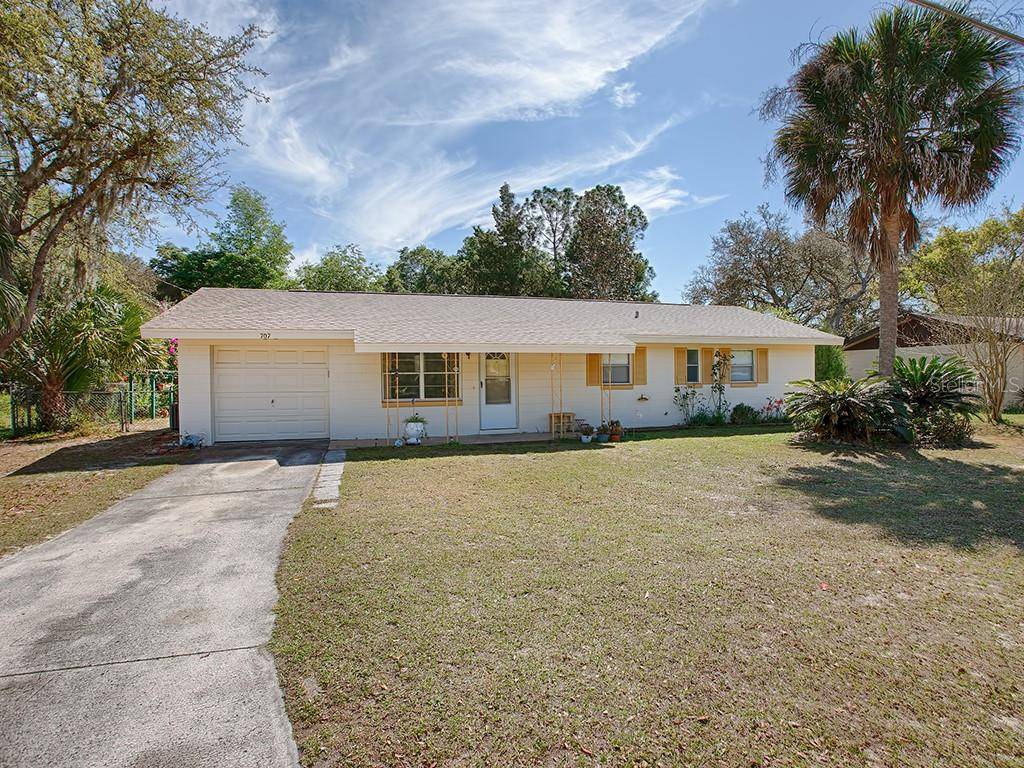 Fruitland Park, FL 34731,707 MIKE AVE