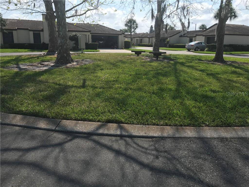 Tavares, FL 32778,1917 SYCAMORE CIR #17