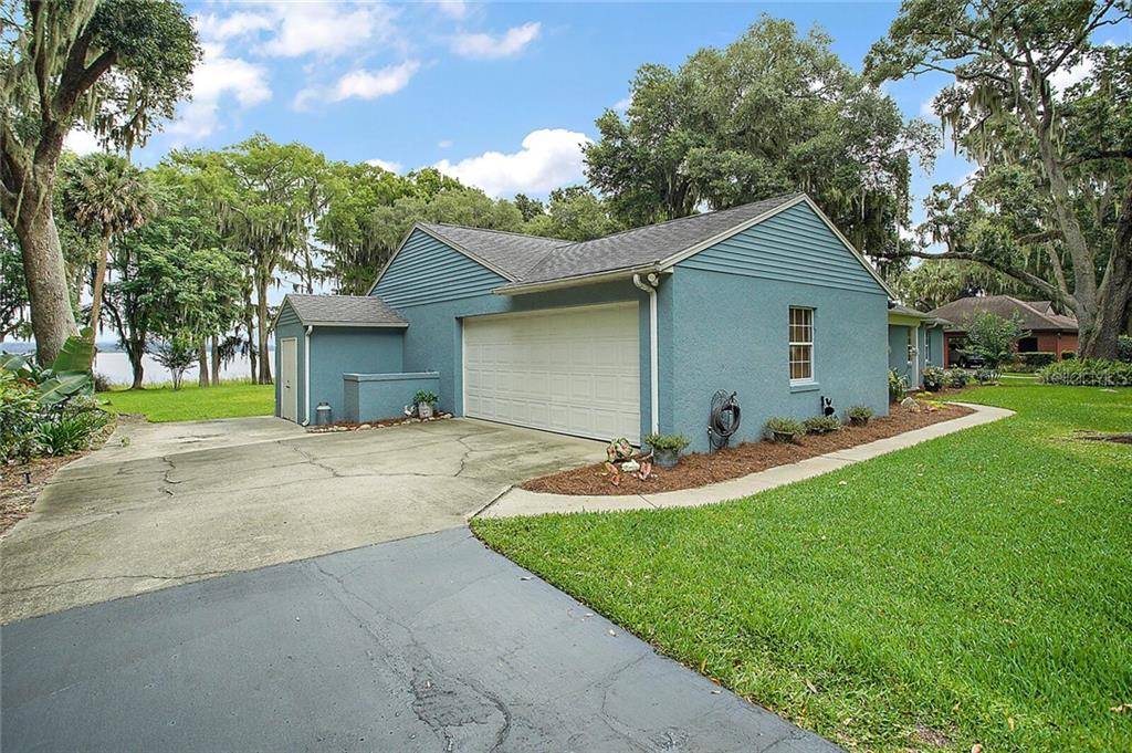 Leesburg, FL 34748,411 OAK HAMMOCK LN