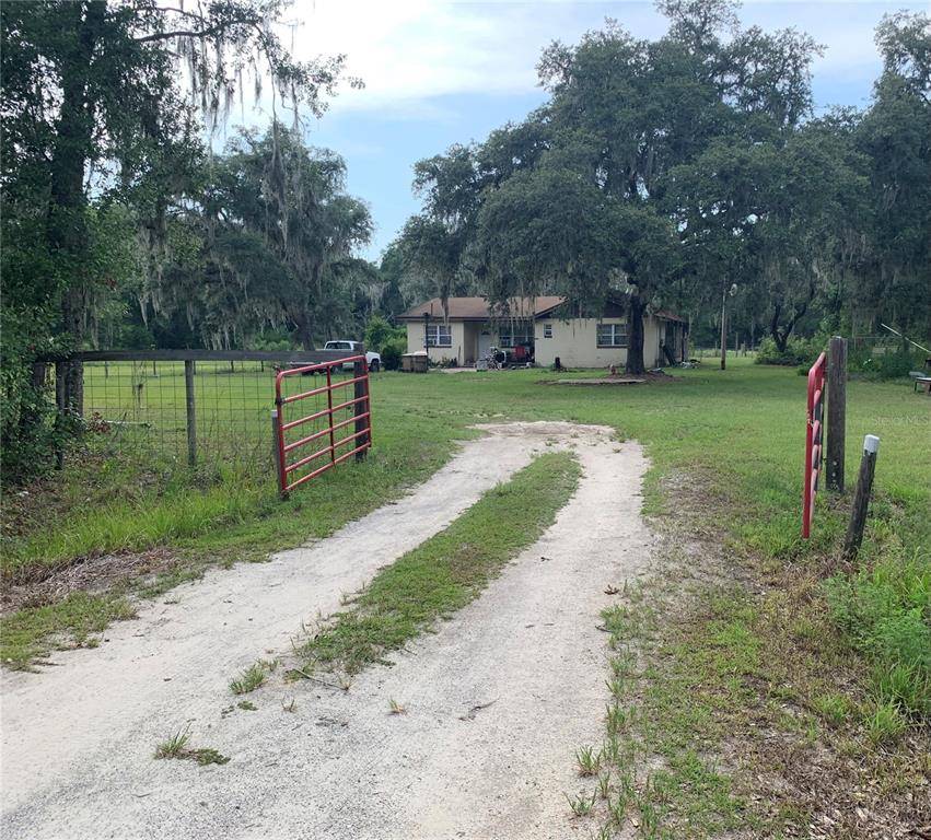 Groveland, FL 34736,7833 BAY LAKE RD