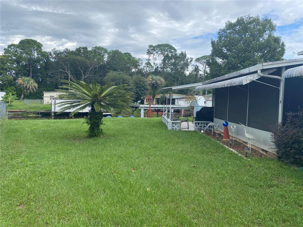 Astatula, FL 34705,26151 FERN LN