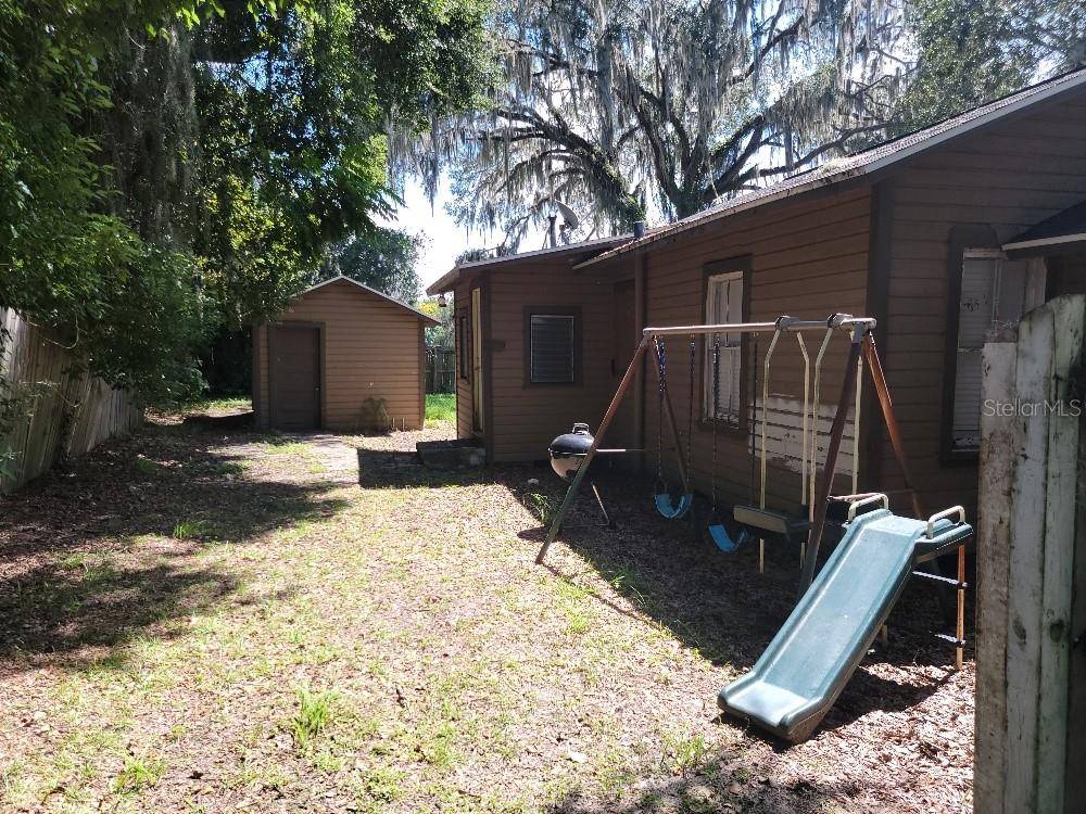 Belleview, FL 34420,5709 SE 111TH ST