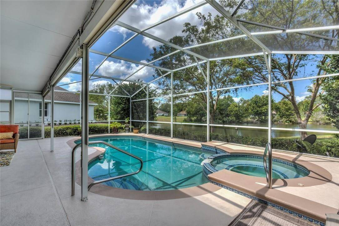 Mount Dora, FL 32757,7006 SHADOWOOD CIR