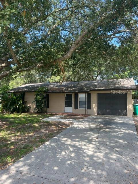 Eustis, FL 32726,206 LILY PAD LN