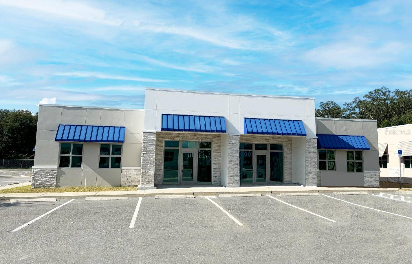 Lady Lake, FL 32159,871 HIGHWAY 466 #401&801