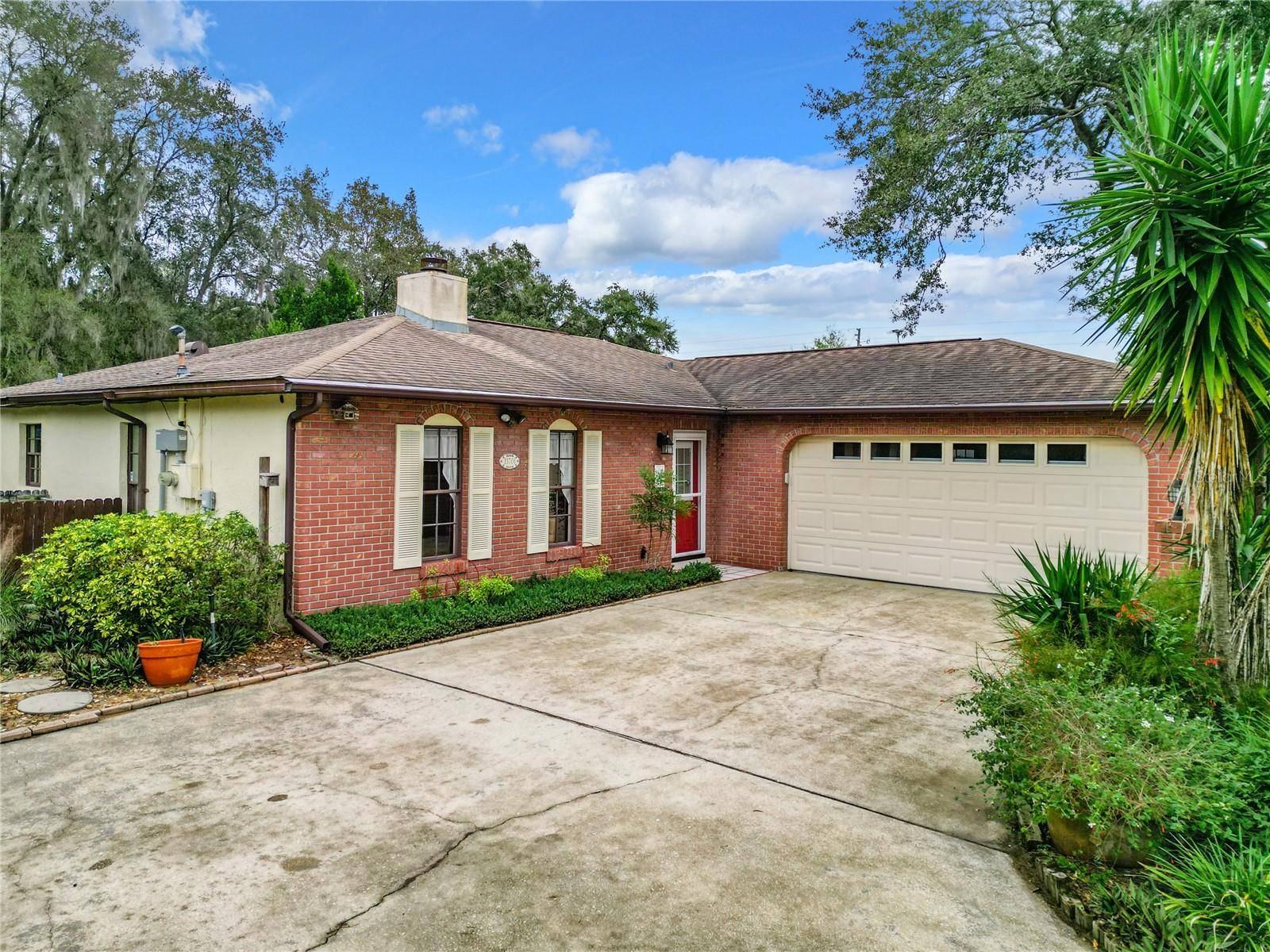 Grand Island, FL 32735,13701 BERKSHIRE CT