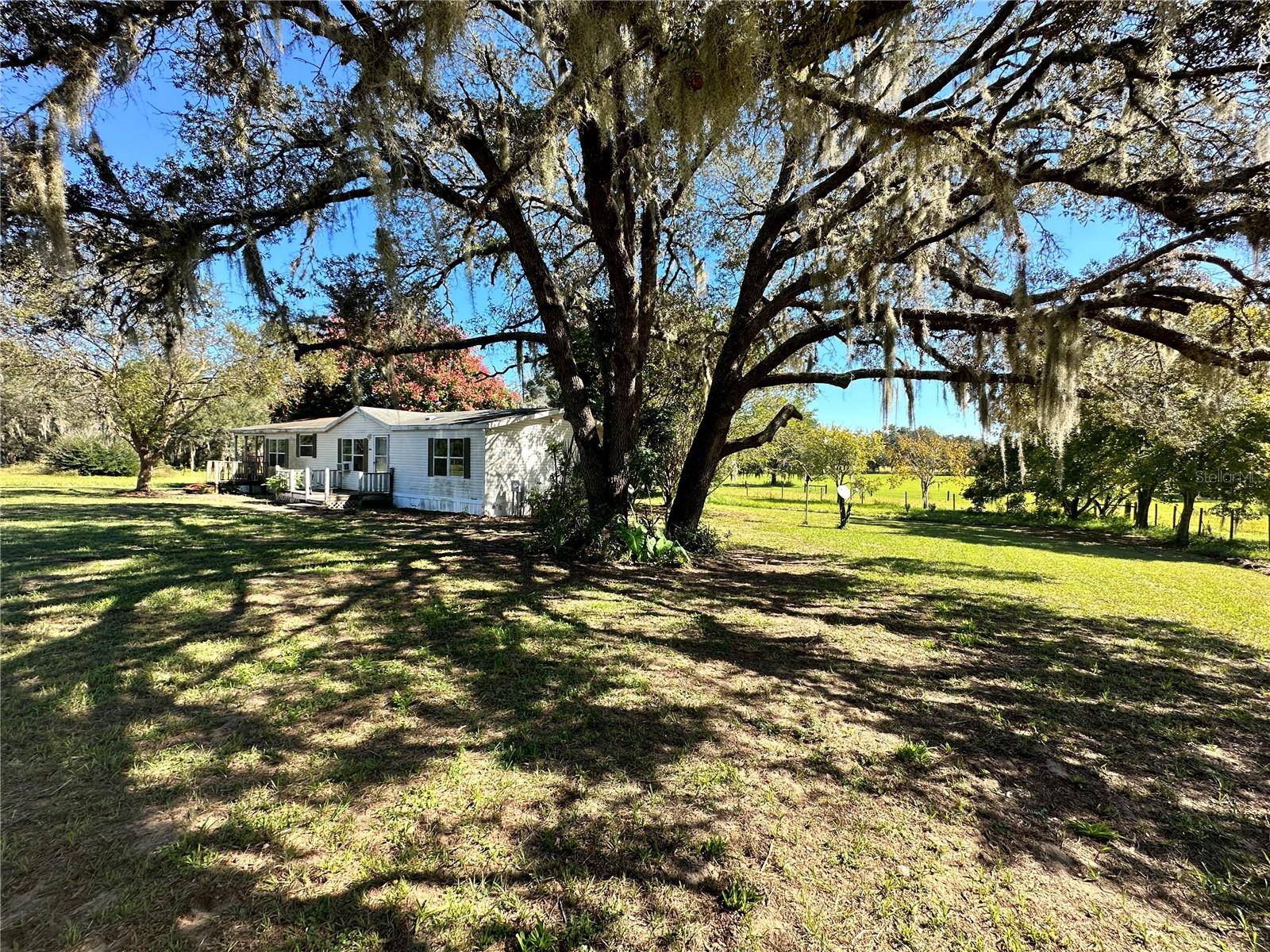 Eustis, FL 32736,22801 QUALE GROVE RD