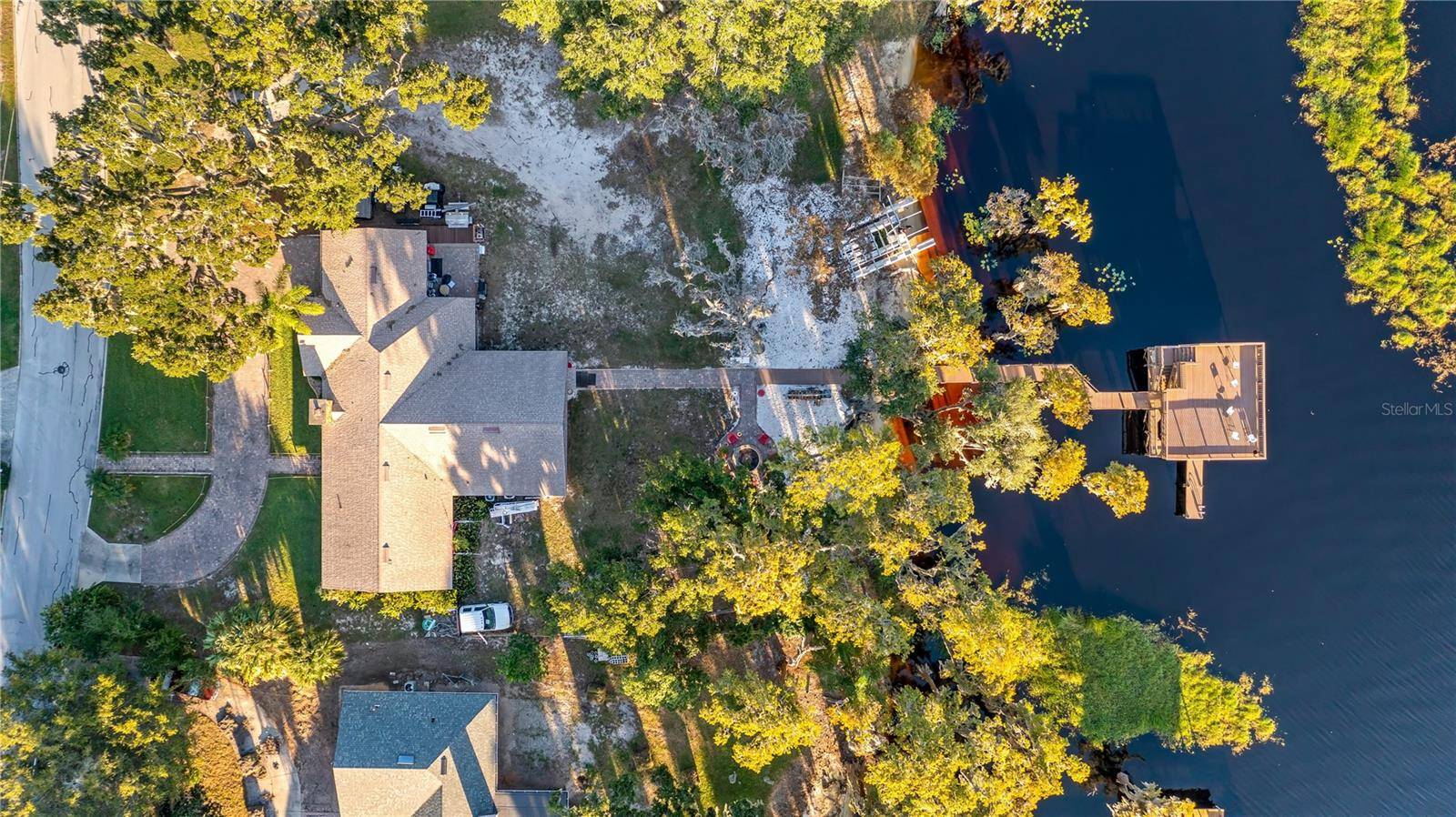 Clermont, FL 34711,1241 W LAKESHORE DR