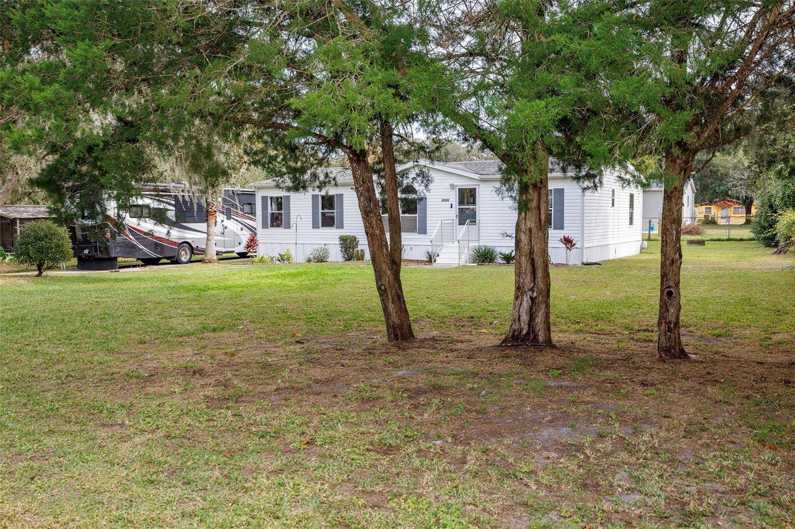 Okahumpka, FL 34762,27346 WALNUT AVE