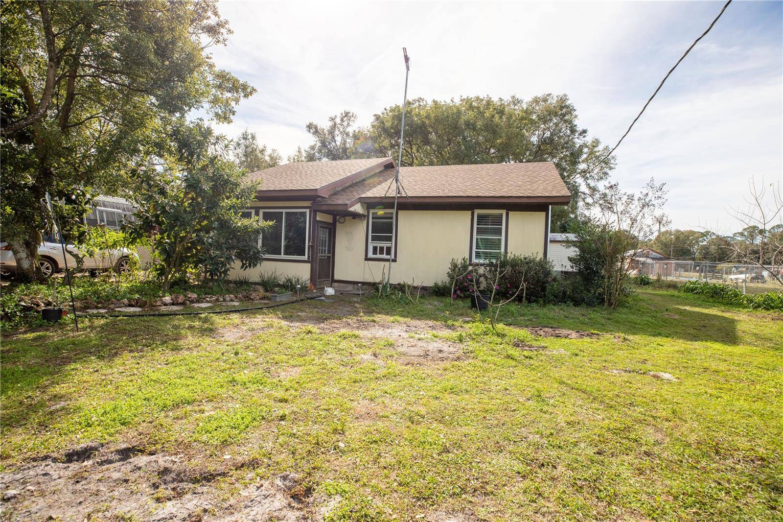 Paisley, FL 32767,43733 GRACIE DR