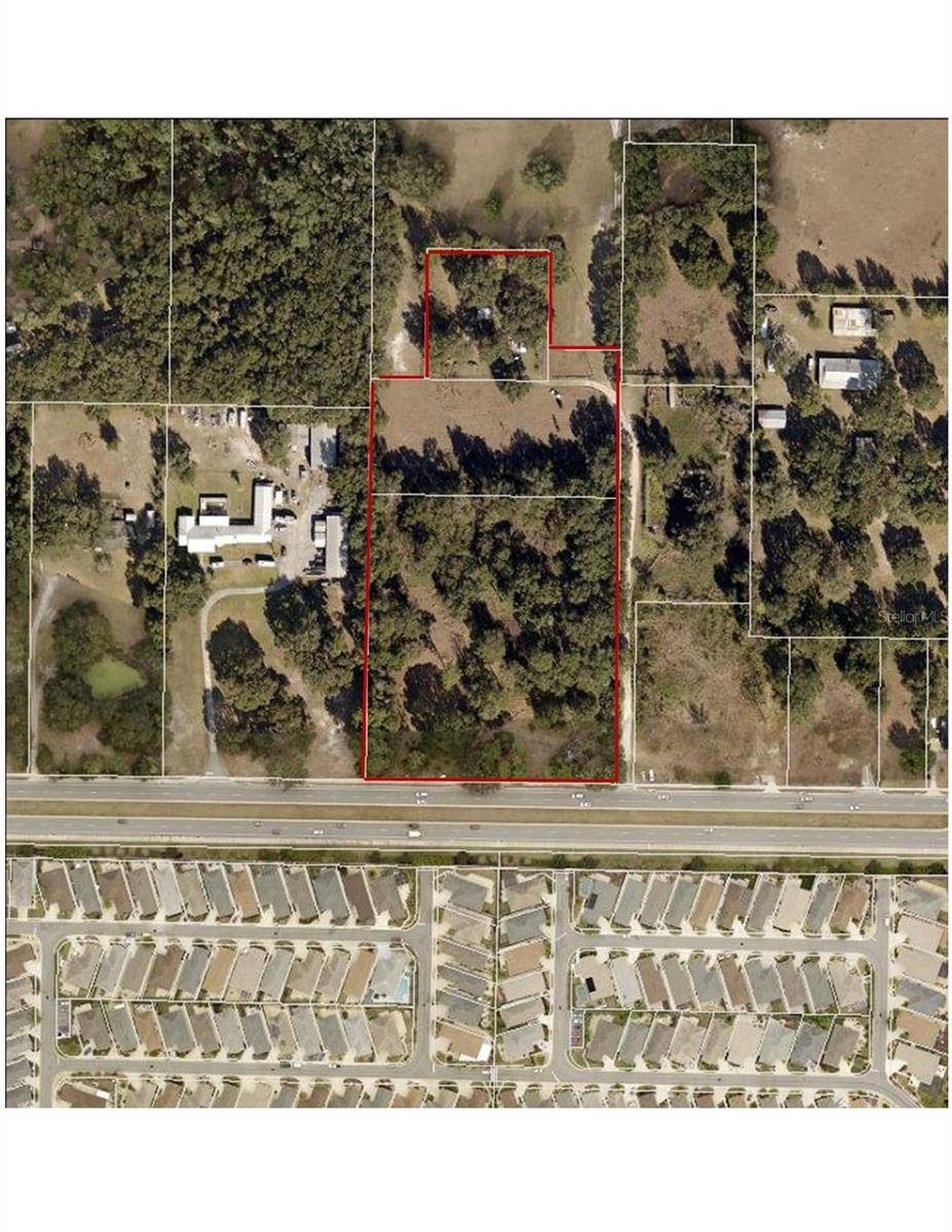 Fruitland Park, FL 34731,745 COUNTY ROAD 466A