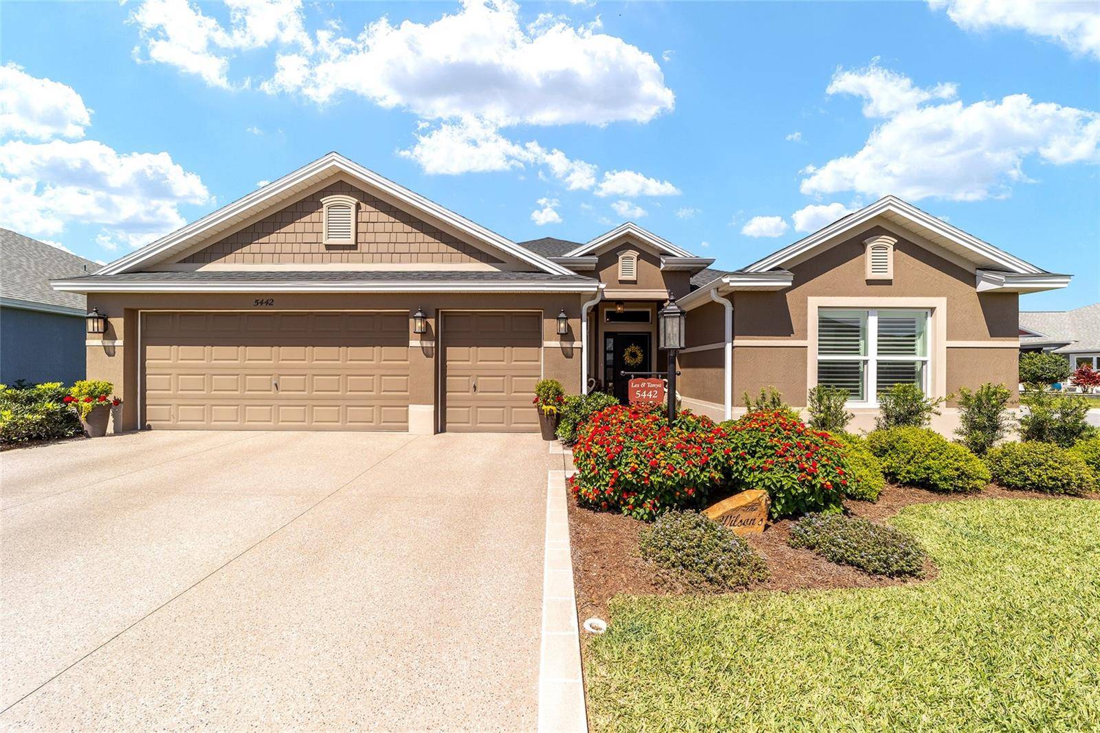 The Villages, FL 32163,5442 BEDNARIK PL