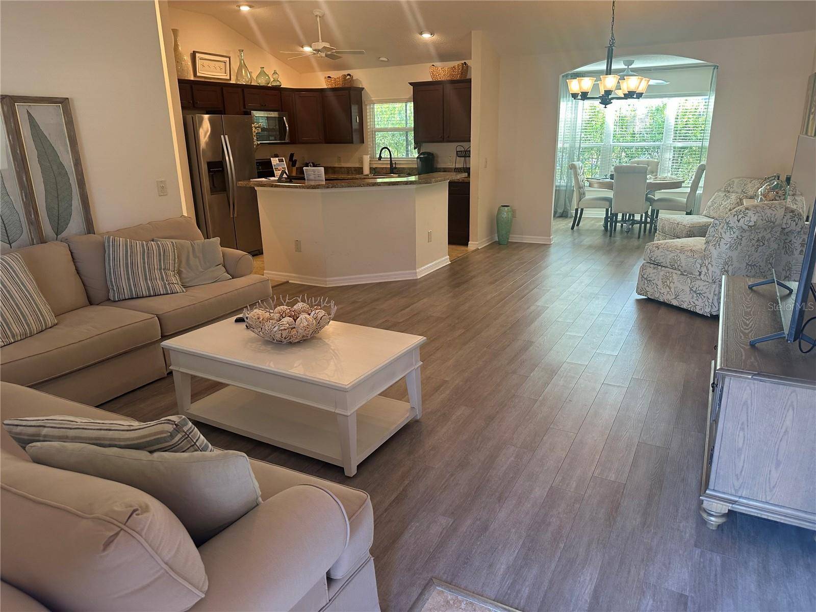 The Villages, FL 32163,5596 CEDAR WAXWING DR