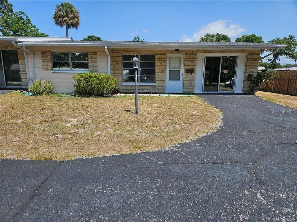 Crystal River, FL 34429,7509 W 7 RIVERS DR