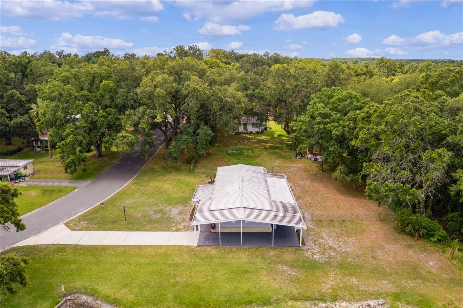 Lady Lake, FL 32159,302 IVANHOE CIR