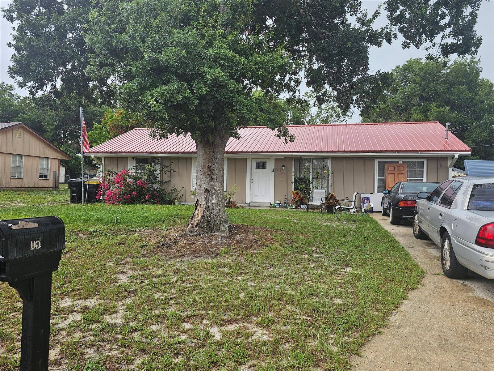 Orange City, FL 32763,805 THIRD ST